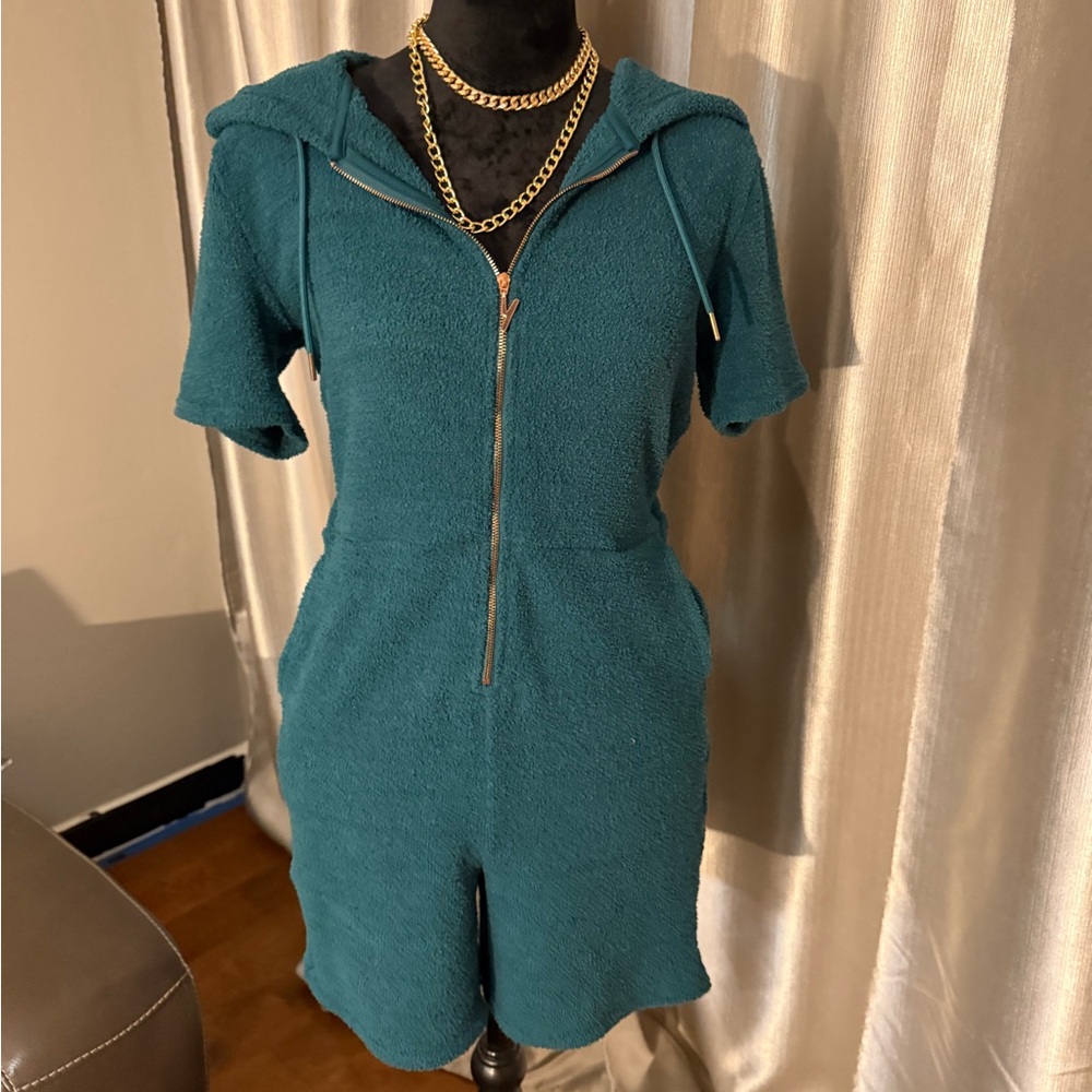 Fabuletics Women's Hooded Zip-Up Shorts Romper